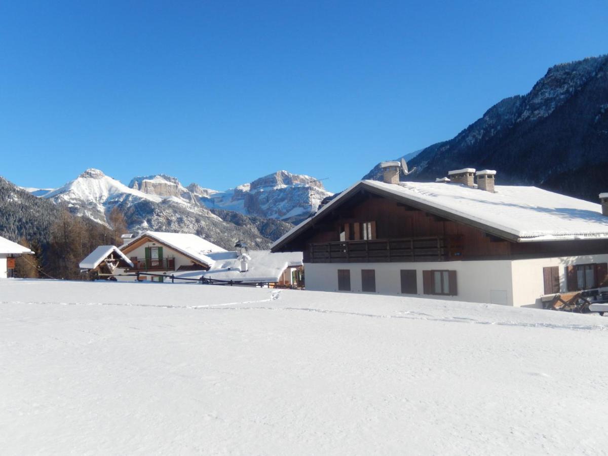 Chalet Relax Pozza di Fassa Exterior foto