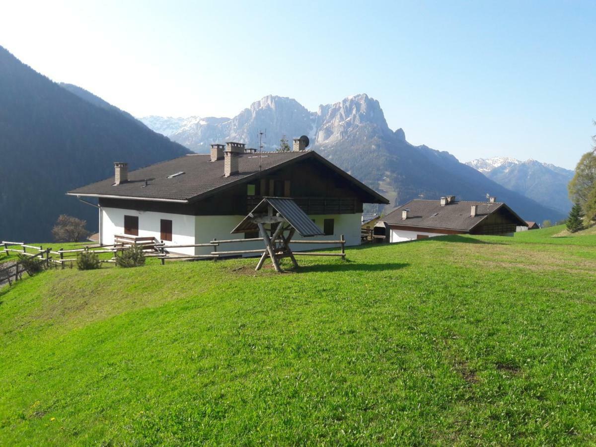Chalet Relax Pozza di Fassa Exterior foto